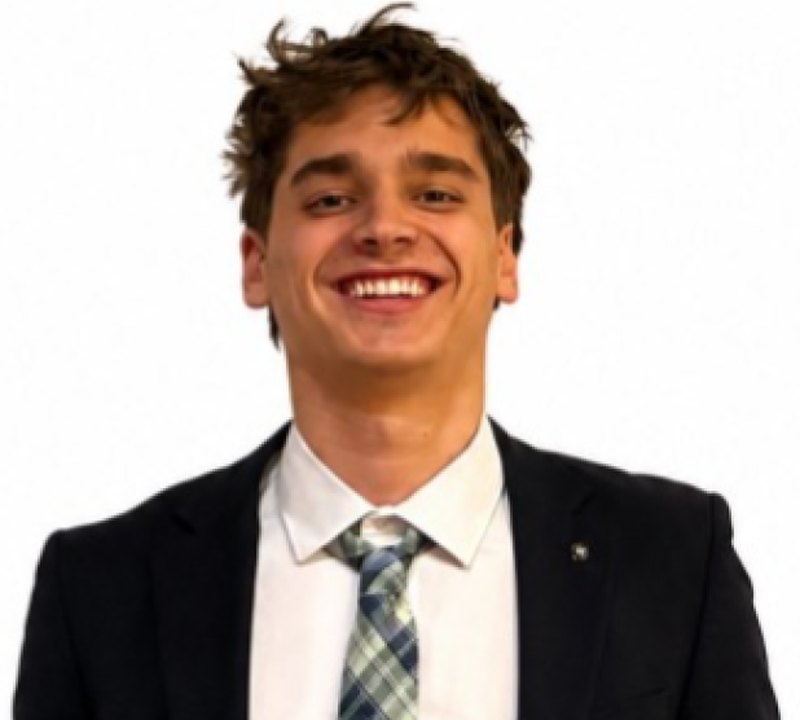 Headshot of Charlie Ulberg
